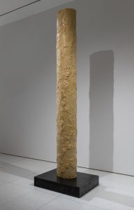 Sun Yuan and Peng Yu, Civilization Pillar, 2001/2019. Installation view at the Smart Museum of Art. Courtesy of the artists.