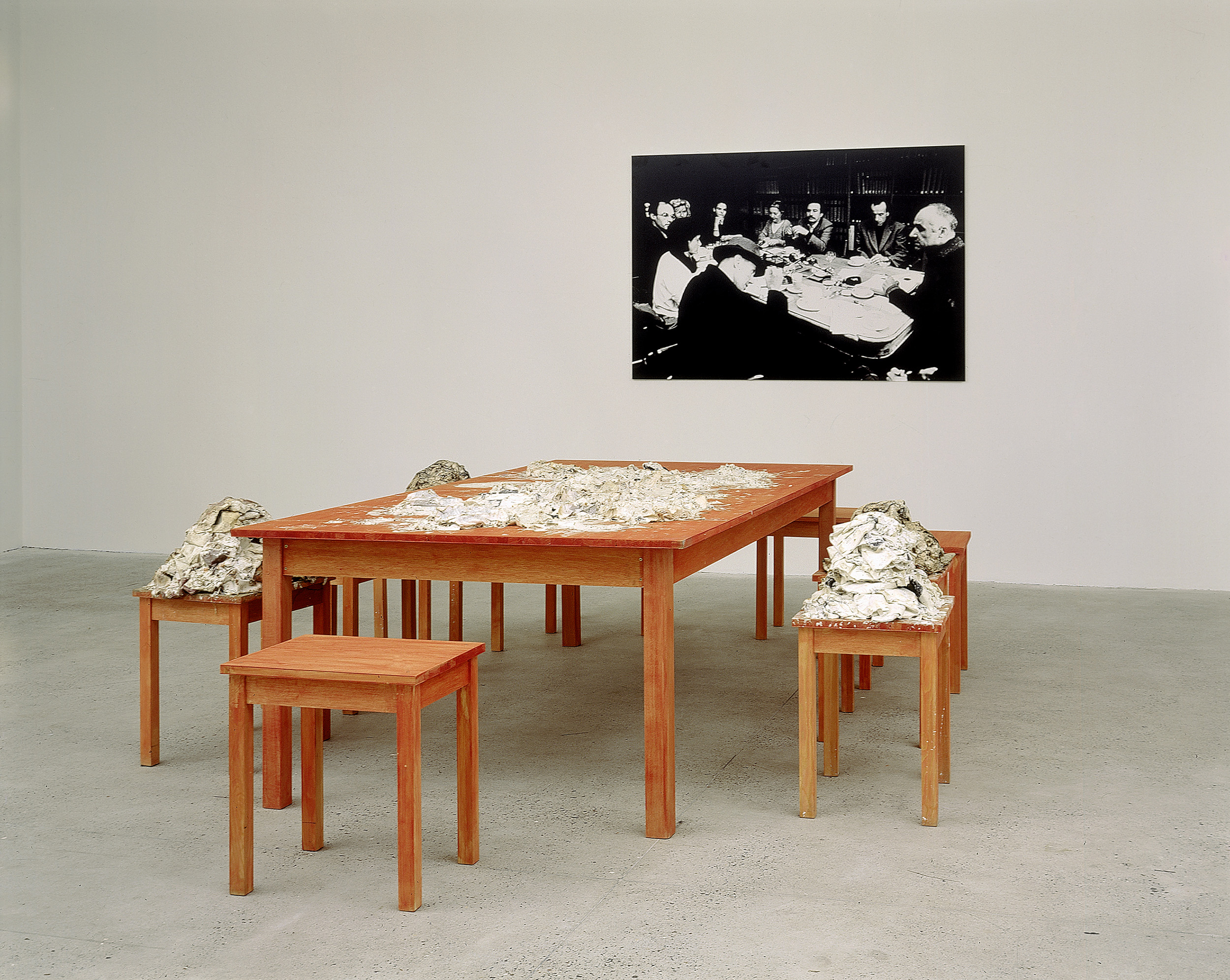 Huang Yong Ping, Devons-nous encore construire une grande cathédrale? (Should We Construct Another Cathedral?), 1991. Photo courtesy of Florian Kleinefenn. ©️ 2019 Artists Rights Society (ARS), New York / ADAGP, Paris.