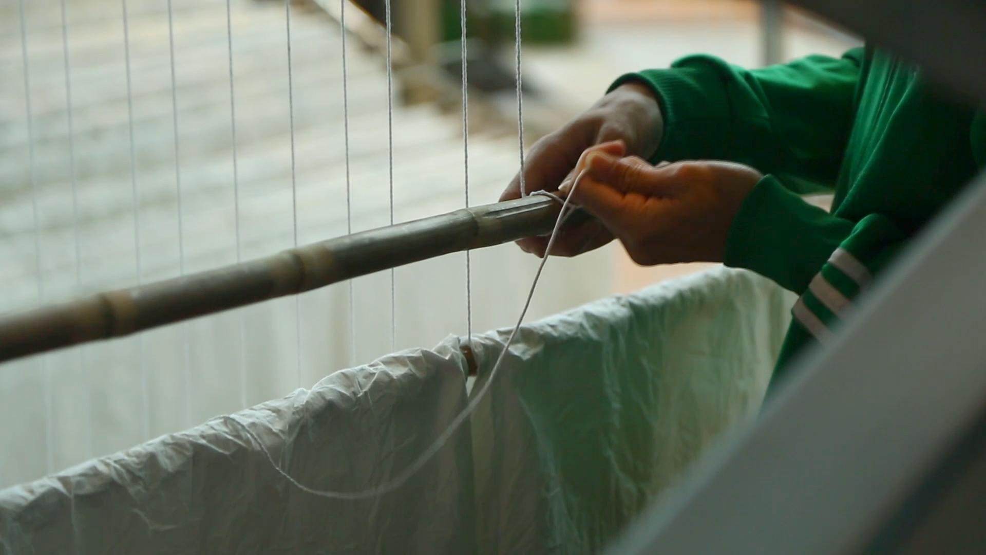 Video still of the installation of Zhu Jinshi's Boat in Exchange Square, Hong Kong, 2015. Photo courtesy of the artist and Pearl Lam Galleries.
