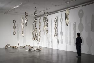 Liang Shaoji, Chains: The Unbearable Lightness of Being, Nature Series No. 79, 2002–7. Installation views. Photo courtesy of Liang Shaoji and ShangART Gallery.