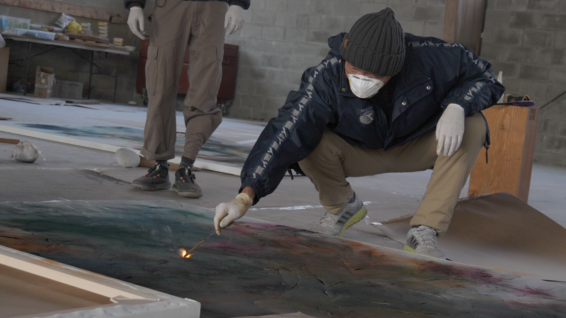 Cai Guo-Qiang creating gunpowder paintings, 2018. Videography by Lin King. Courtesy of Cai Studio.