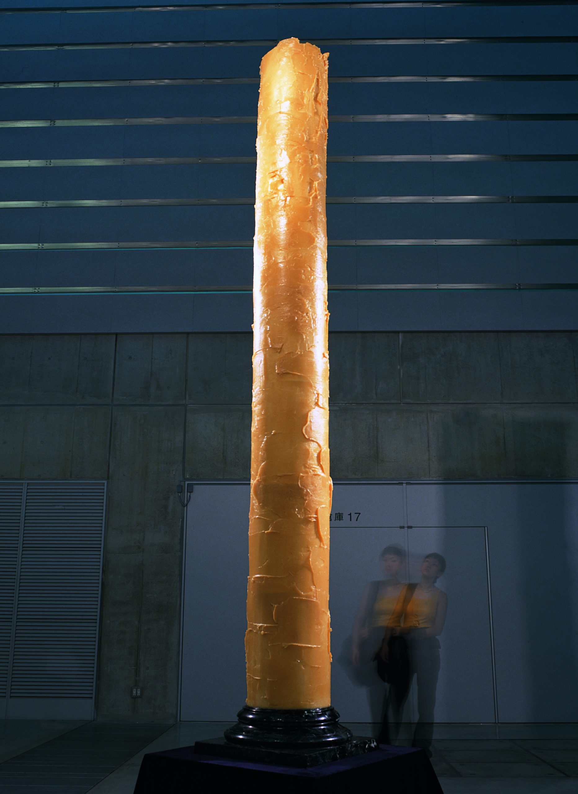 Sun Yuan and Peng Yu, Civilization Pillar, 2001/2019. Photo courtesy of the artists.