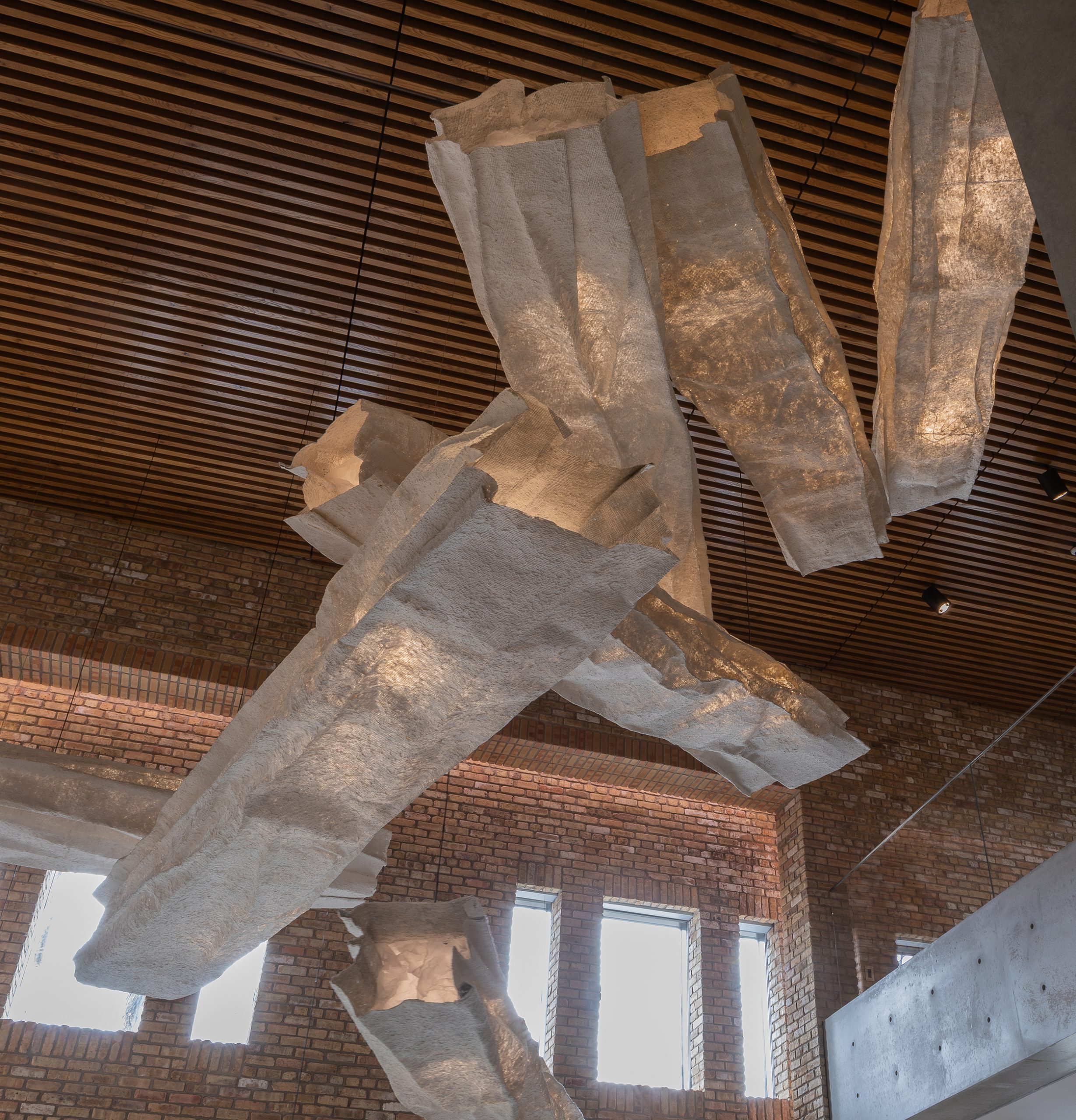 Shi Hu, Float, 2000/2007/2013