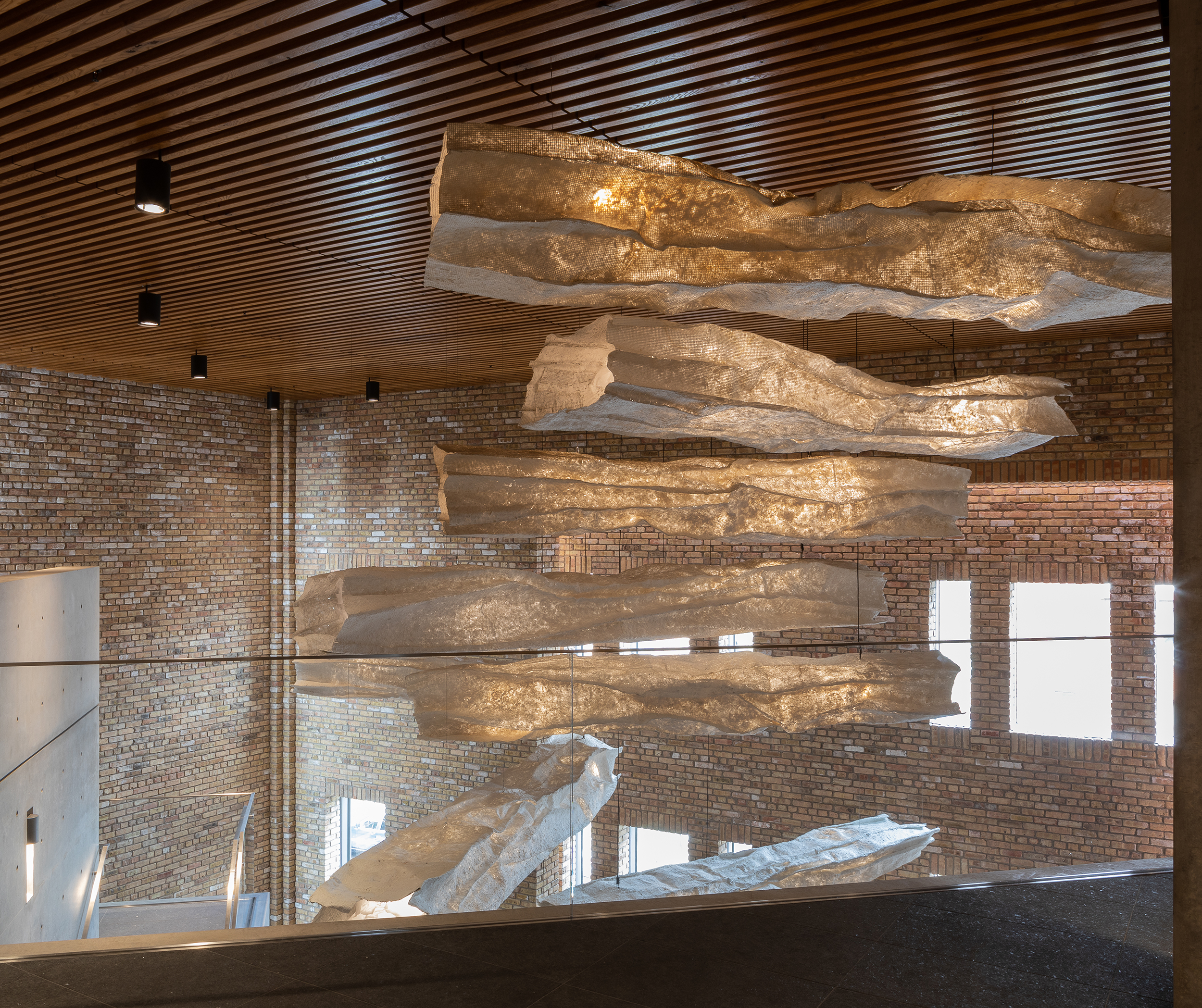 Shi Hu, Float, 2000/2007/2013